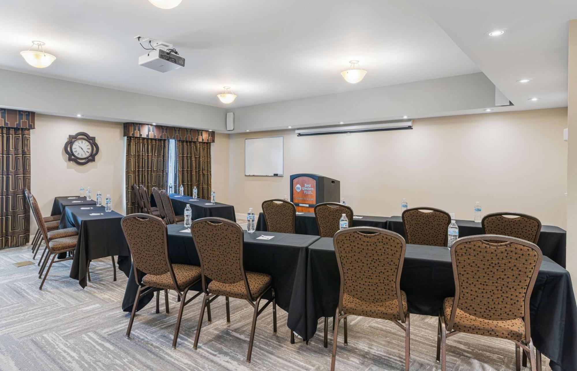 Best Western PLUS Westgate Inn&Suites Leland Exterior foto
